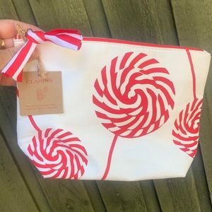 Clarins hundred percent recycled bag cloth material NWT